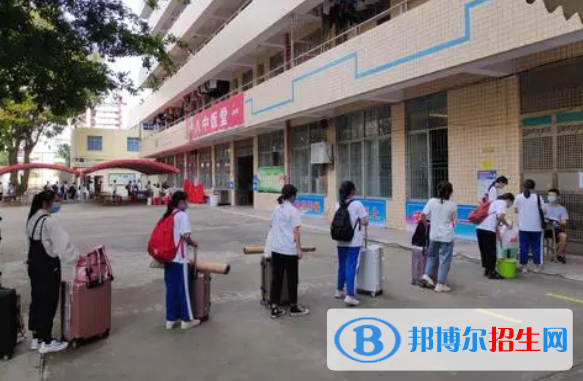 湛江財政職業(yè)技術(shù)學(xué)校2022年招生辦聯(lián)系電話