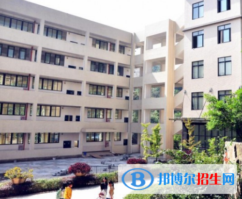 重慶市北部新區(qū)職業(yè)學(xué)校2022年學(xué)費(fèi)、收費(fèi)多少