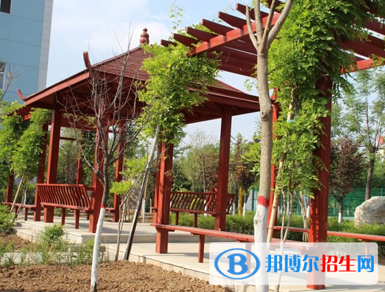 達(dá)州百島湖職業(yè)技術(shù)學(xué)校2022年招生辦聯(lián)系電話