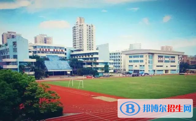 東興區(qū)東方科技職業(yè)技術(shù)學(xué)校2022年報(bào)名條件、招生要求、招生對象 