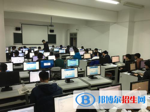 河北2022年讀計算機學(xué)校好不好