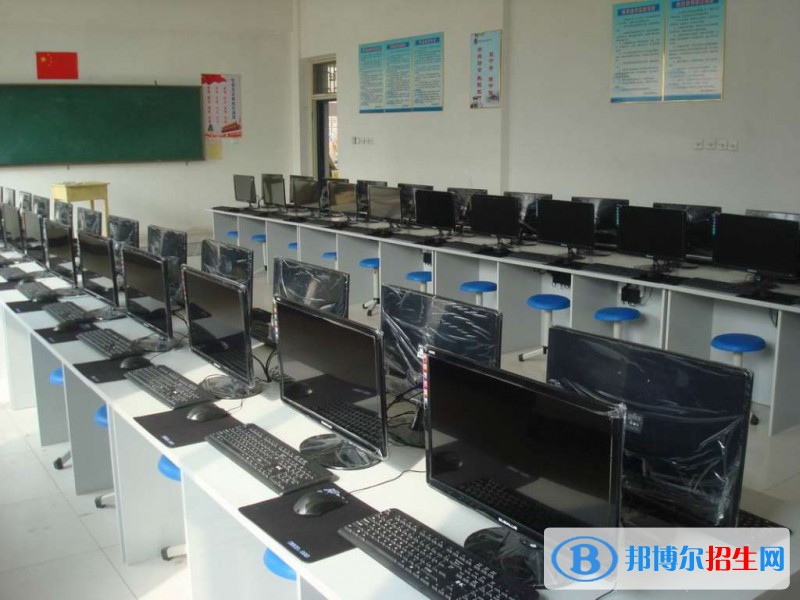 河北2022年計(jì)算機(jī)學(xué)校學(xué)什么好找工作