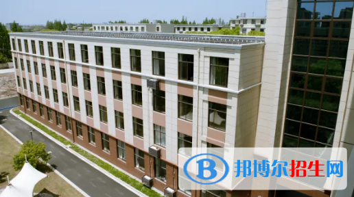 貴陽初中畢業(yè)上中專學校