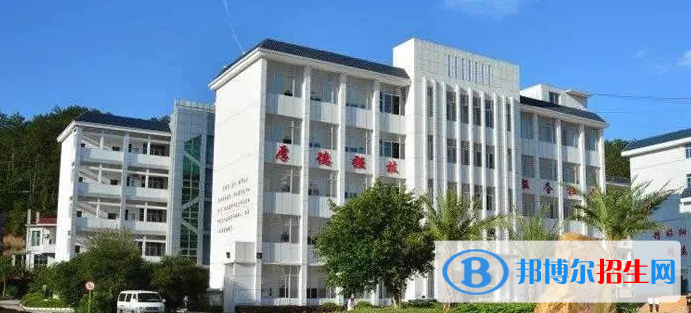  云南藝術(shù)學院附屬藝術(shù)學校2022年招生辦聯(lián)系電話
