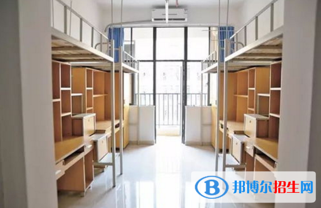 重慶市開縣巨龍中等職業(yè)技術(shù)學校2022年宿舍條件