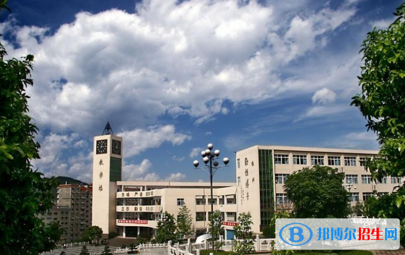 云南夏蒙衛(wèi)生學(xué)校2022年學(xué)費、收費多少