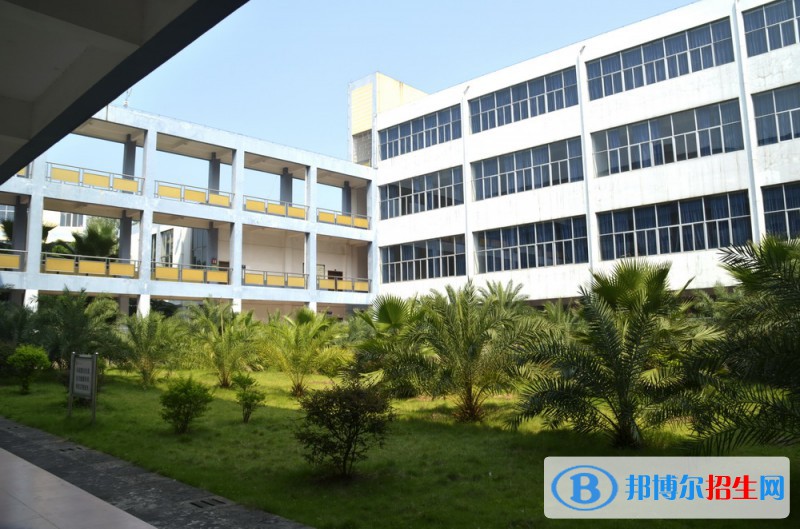 云南省普洱衛(wèi)生學(xué)校怎么樣、好不好