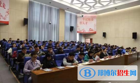 文山州衛(wèi)生學(xué)校2022年學(xué)費(fèi)、收費(fèi)多少