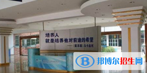 成都翔飛航空職業(yè)技術(shù)學(xué)校怎么樣、好不好