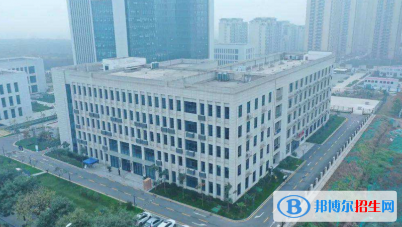 中交第二公路工程局有限公司技工學(xué)校2022招生簡章