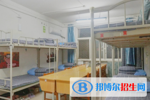 唐山實驗中等專業(yè)學校2022年宿舍條件