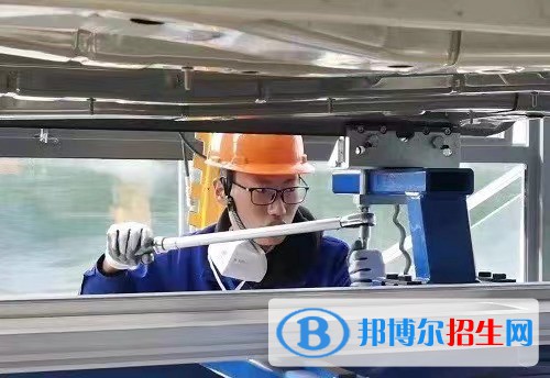 南京公用事業(yè)技工學(xué)校2022年報(bào)名條件、招生要求、招生對(duì)象