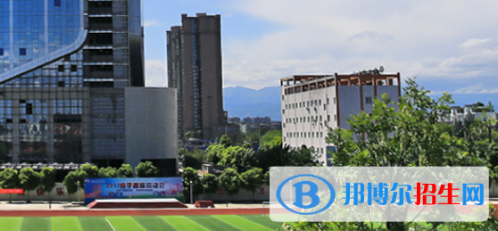 成都2022年中專汽修學?？梢钥即髮? width=