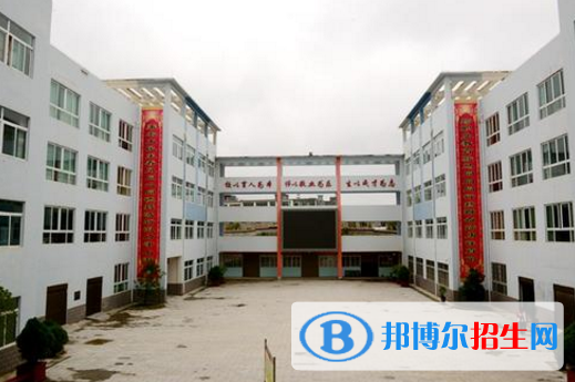 重慶船舶工業(yè)技工學校2022年報名條件、招生要求、招生對象