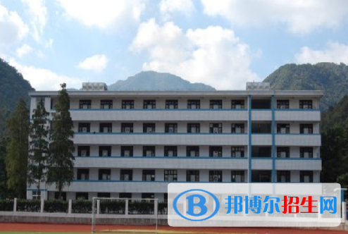 云南省監(jiān)獄管理局技工學(xué)校2022年學(xué)費、收費多少