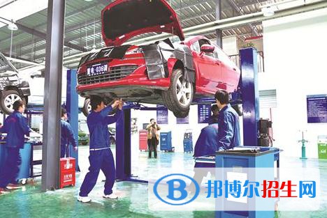 蘭州2022年初中生學汽修學校怎么樣