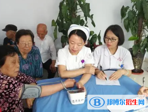 重慶2022年護理學校有哪些專業(yè)好