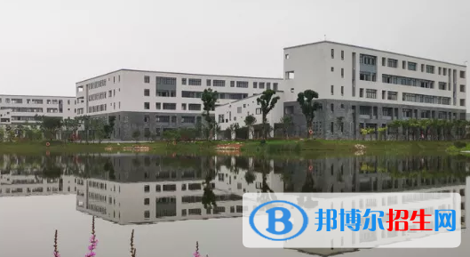 云南省化工高級技工學校2022年招生辦聯(lián)系電話