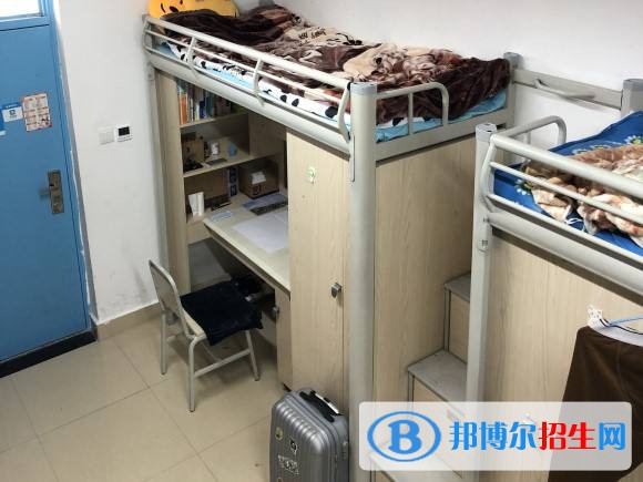 src=http://www.qirb.com.cn/skin/zhaosheng/image/nopic.gif
