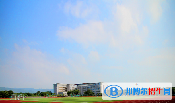 重慶工貿(mào)高級(jí)技工學(xué)校2022年報(bào)名條件、招生要求、招生對(duì)象