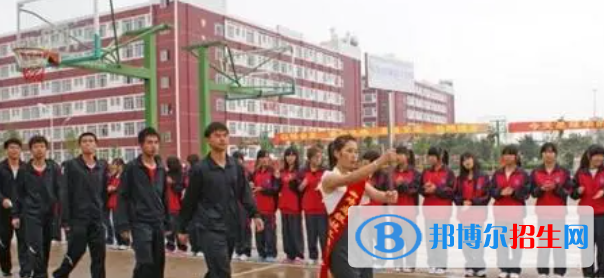 丘北縣民族職業(yè)高級中學2022年報名條件、招生要求、招生對象
