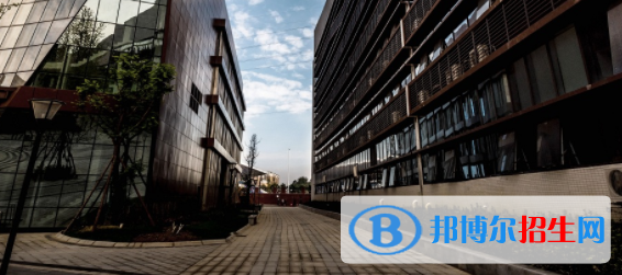 成都中和職業(yè)中學2022年招生辦聯(lián)系電話