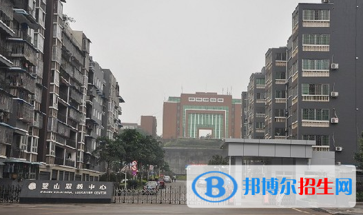 重慶市璧山職業(yè)教育中心2022年報(bào)名條件、招生要求、招生對象