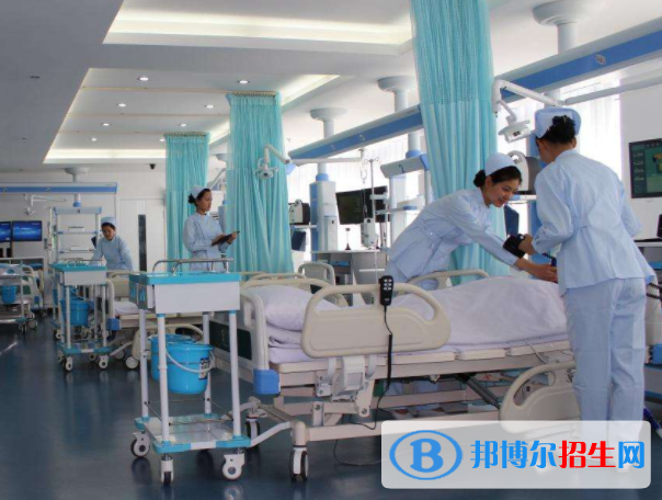重慶2022年護(hù)理學(xué)校要讀幾年