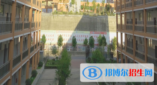 遵義紅花崗區(qū)經(jīng)濟(jì)職業(yè)技術(shù)學(xué)校2022年報(bào)名條件、招生要求、招生對象