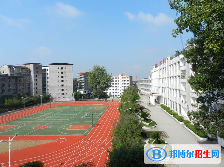 重慶市墊江縣第二職業(yè)中學校2022年報名條件、招生要求、招生對象