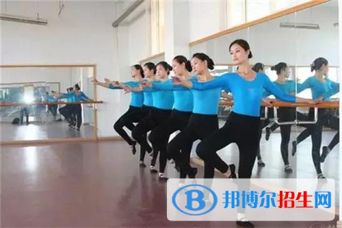 貴陽工業(yè)職業(yè)學校2022年報名條件、招生要求、招生對象