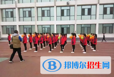 保定北市區(qū)職教中心2022年報名條件、招生要求、招生對象