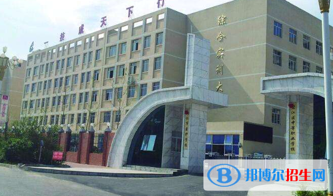 銅仁市數(shù)據(jù)職業(yè)學(xué)校2022年報(bào)名條件、招生要求、招生對象