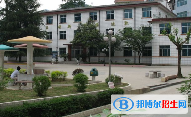 貴州金蓉?zé)o線電技工學(xué)校怎么樣、好不好