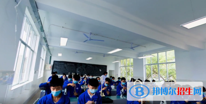 成都東部新區(qū)三岔湖高級(jí)中學(xué)2022年報(bào)名條件、招生要求、招生對(duì)象