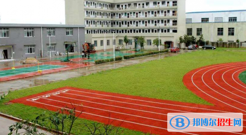 貴陽(yáng)2022年中專(zhuān)與高中的區(qū)別