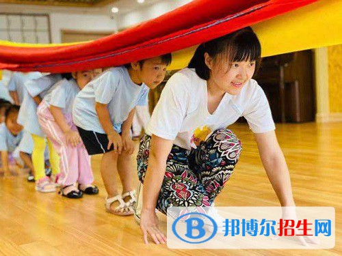 江蘇2022年初中生學幼師學校怎樣