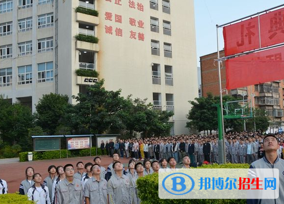 貴州2022年初中生可以考什么電子商務學校