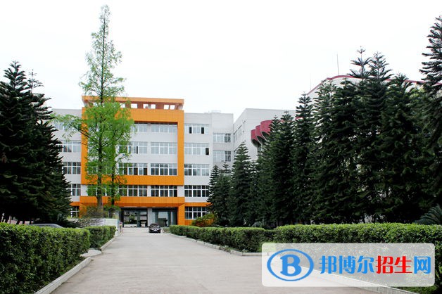 四川省雅安中學(xué)怎么樣、好不好