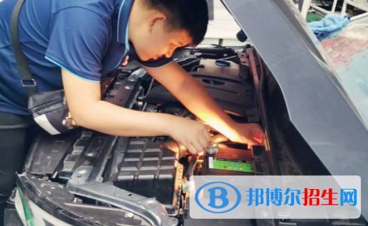 杭州2022年初中生可以讀的汽修學(xué)校