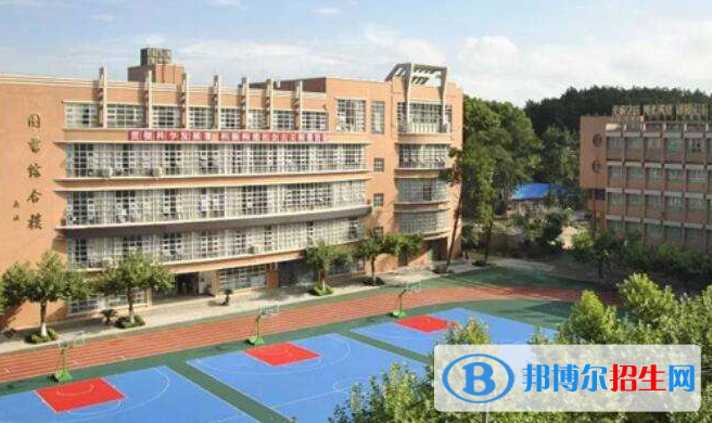 貴州2022年電子商務(wù)學(xué)校都有什么專(zhuān)業(yè)適合女生