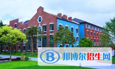上海新紀元雙語學(xué)?？孔V嗎