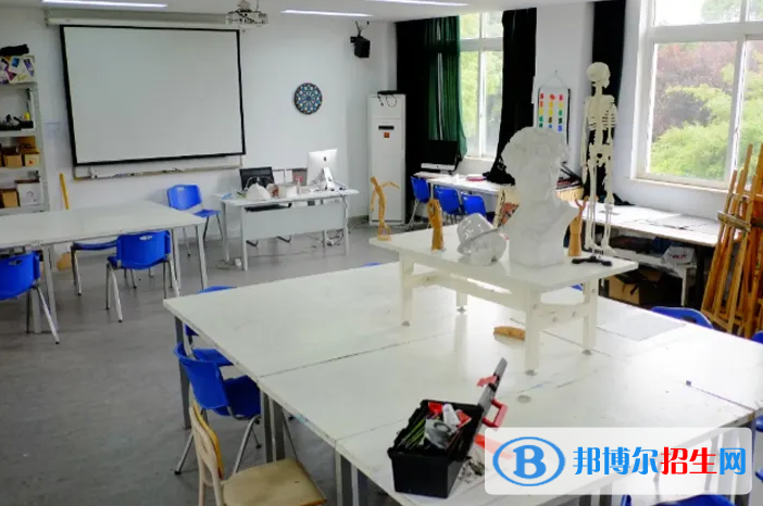  領(lǐng)科教育上海校區(qū)2022年學(xué)費(fèi)標(biāo)準(zhǔn)