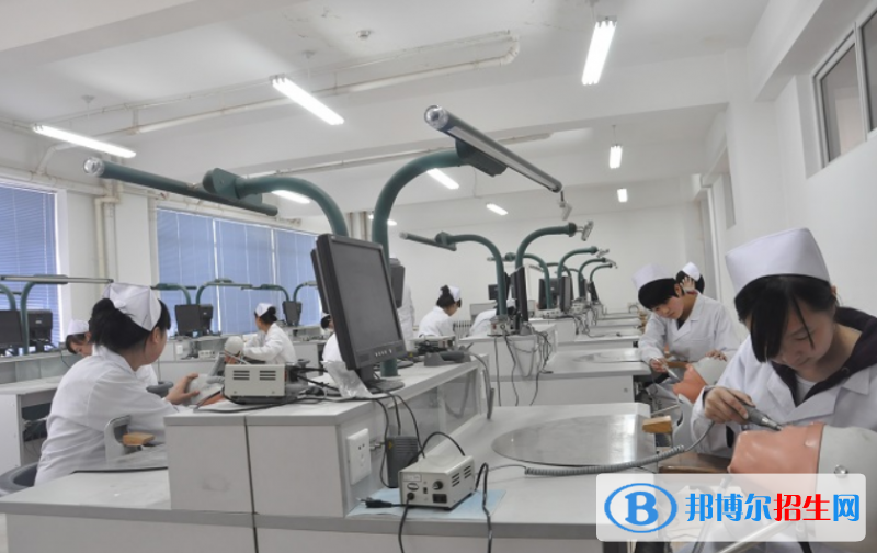 吉林省四平衛(wèi)生學校2022年有哪些專業(yè)