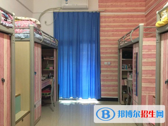 重慶商務(wù)職業(yè)學院2022年宿舍條件
