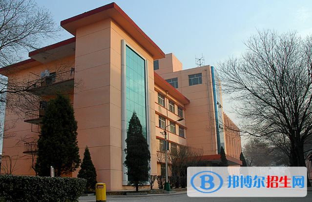 太原鐵路機械學校2022年招生辦聯(lián)系電話