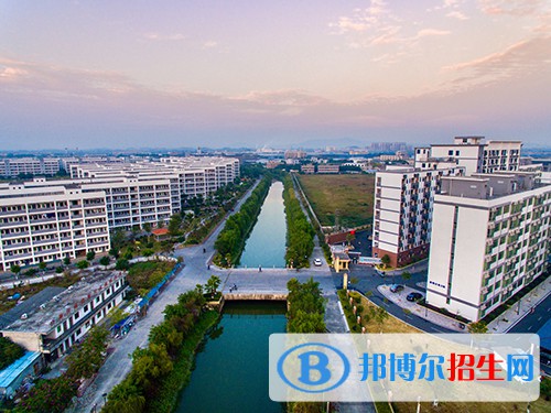 廣州工商學(xué)院怎么樣、好不好