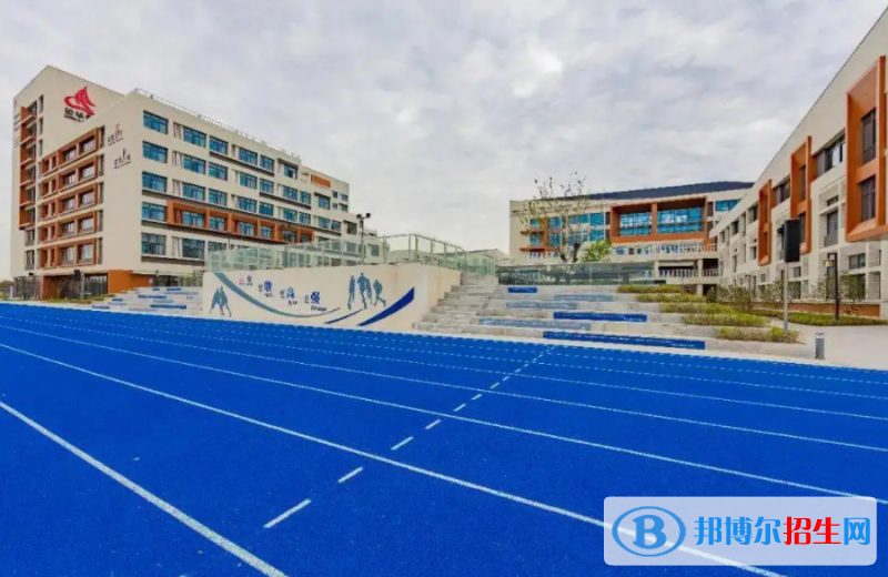 蘇州科技城外國語學(xué)校2022年學(xué)費標(biāo)準