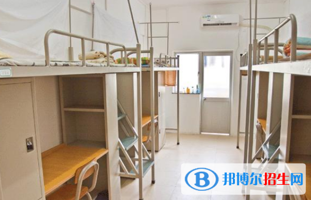 內(nèi)鄉(xiāng)縣職業(yè)中等專業(yè)學(xué)校2022年宿舍條件