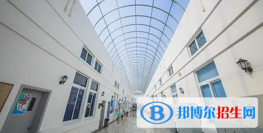 中加楓華國際學校2022年學費標準